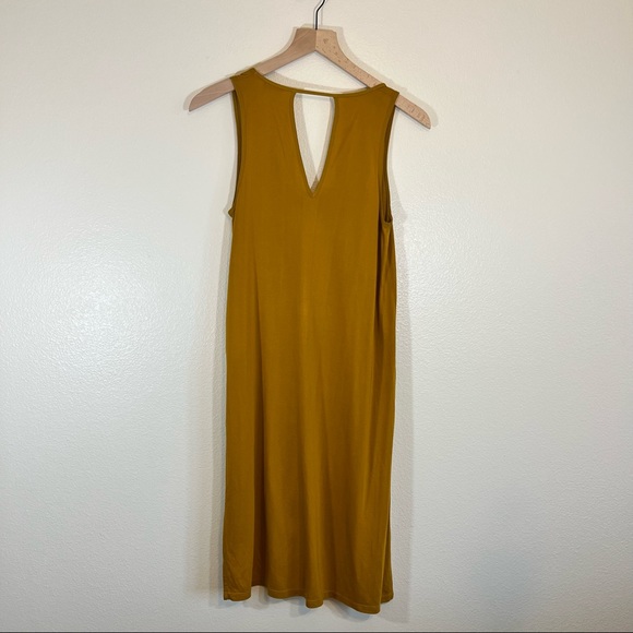 Akemi + Kin Longview Tank - Picture 4 of 8